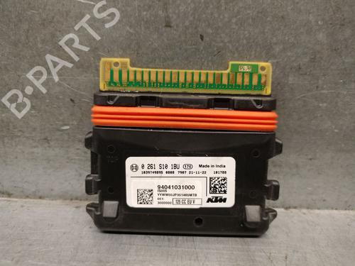 Used Engine control unit (ECU) Engine control unit (ECU) KTM MOTORCYCLES DUKE 125 Duke ABS (15 hp) 33975242 33975242