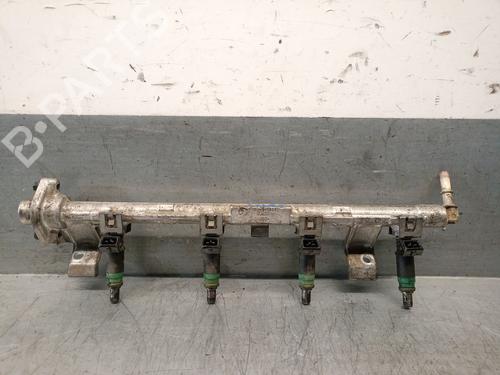 Used Injection rail FORD FOCUS II (DA_, HCP, DP) 1.6 (100 hp) 30711052