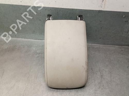 Accoudoir central VW TOURAN (5T1) 1.4 TSI (150 hp) 30762676