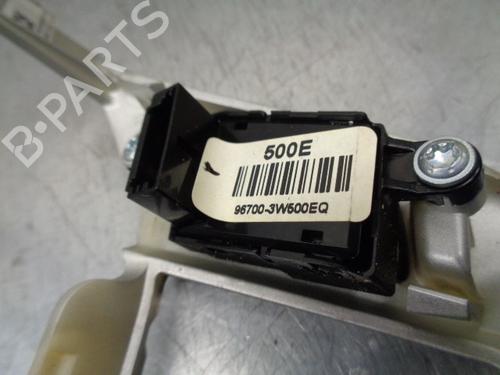 Steering wheel controls KIA SPORTAGE III (SL) 2.0 CRDi | BP10541305E15 