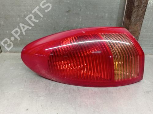 Fanale posteriore sinistro ALFA ROMEO 147 (937_) 1.6 16V T.SPARK ECO (937.AXA1A, 937.BXA1A) (105 hp) 30636174