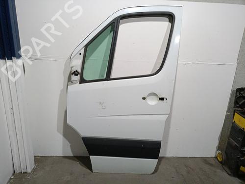 Used Left front door VW CRAFTER 30-50 Platform/Chassis (2F_) 2.5 TDI (163 hp) 31850929