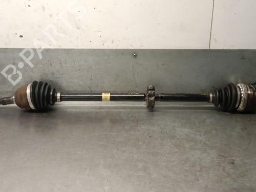 Used Right front driveshaft OPEL ZAFIRA A MPV (T98) 1.8 16V (F75) (125 hp) 30518408