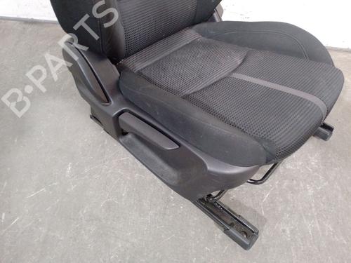 Right front seat MAZDA 3 (BL) 2.2 MZR CD (BL10) | BP29946707C16