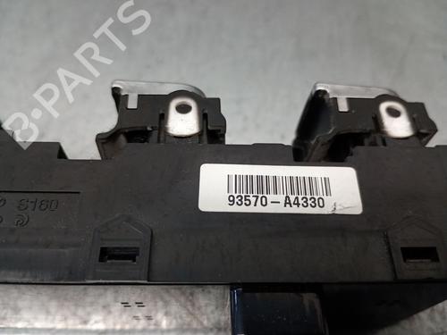 Left front window switch KIA CARENS IV 1.7 CRDi | BP22995907I27 - Image 4