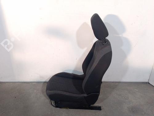 Right front seat PEUGEOT 208 II (UB_, UP_, UW_, UJ_) 1.2 PureTech 100 | BP22215428C16 