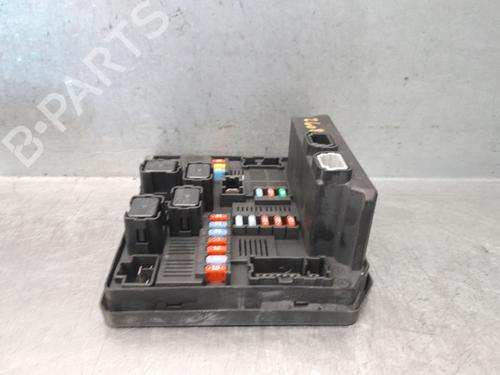 Fuse box RENAULT KOLEOS I (HY_) 2.0 dCi (HY0K) | BP37517498E1 - Image 4
