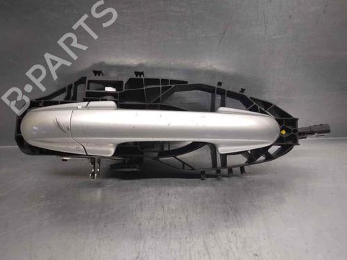 Front left exterior door handle FORD FIESTA VII (HJ, HF) 1.0 EcoBoost mHEV H1BA21991AD | 4 | PINES | 5 | PUERTAS