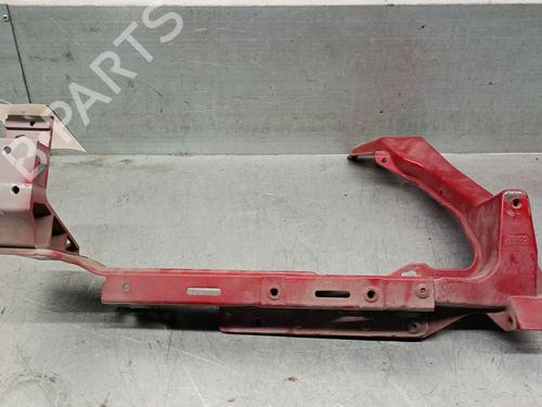 Linker koplampsteun JAGUAR F-PACE (X761) 2.0 TD4 (180 hp) 32326024