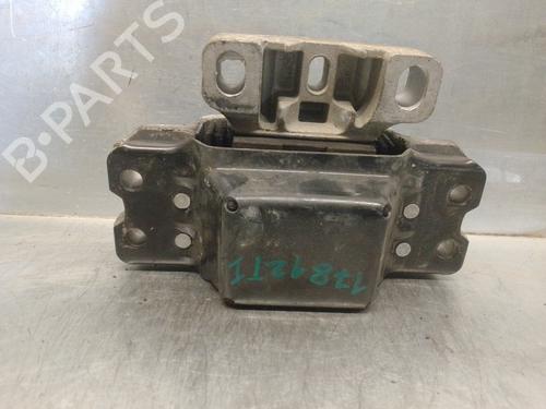 Used Engine mount SEAT ALTEA XL (5P5, 5P8) [2006-2015]  13116448