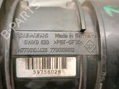 Mass air flow sensor RENAULT MEGANE II Saloon (LM0/1_) 1.9 dCi (LM0G, LM1G, LM2C) | BP31013887M95