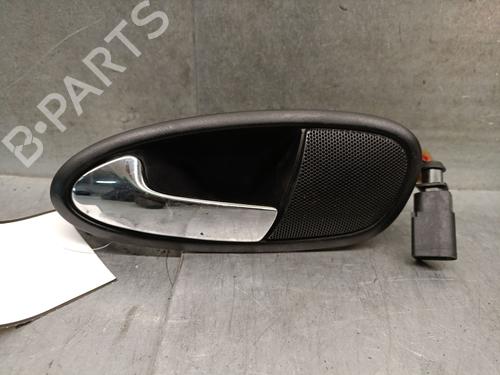 Puxador interior trás esquerdo SEAT LEON (1P1) 1.9 TDI (105 hp) 32760427