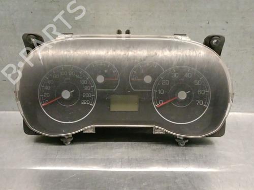 Used Instrument cluster FIAT GRANDE PUNTO (199_) 1.3 D Multijet (199.AXD11, 199.AXD1A, 199.AXD1B,... (90 hp) 30383551