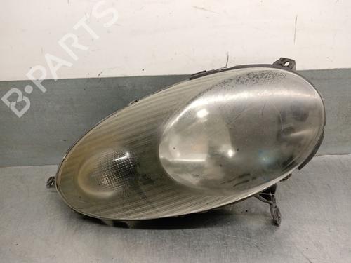 Used Right headlight NISSAN MICRA III (K12) 1.4 16V (88 hp) 29854937