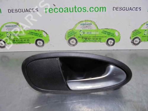 Used Front right interior door handle SEAT LEON (1P1) 1.2 TSI (105 hp) 3216893