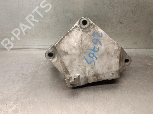 Used Engine mount Engine mount OPEL CORSA C (X01) 1.2 (F08, F68) (75 hp) 39722780 39722780