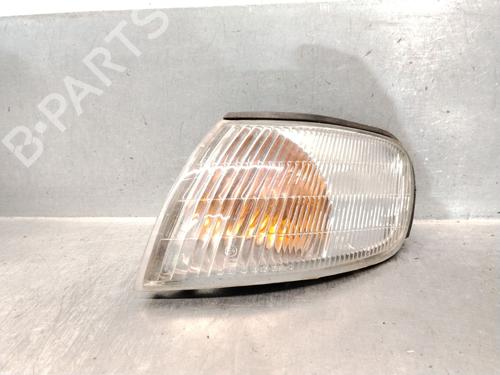 Blinklys fortil venstre Blinklys fortil venstre NISSAN ALMERA I Hatchback (N15) 1.6 (102 hp) 39715980 39715980