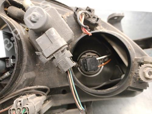 Left headlight NISSAN PRIMERA Hatchback (P12) 1.9 dCi | BP22721737C28 