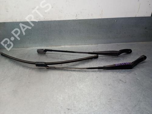 Front windshield wiper arm OPEL ASTRA K Sports Tourer (B16) 1.2 Turbo (35) | BP26017366C143 