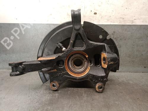 Used Right front steering knuckle MERCEDES-BENZ CITAN Box Body/MPV (W420) 1.5 110 CDI (420.623, 420.625) (95 hp) 26010706