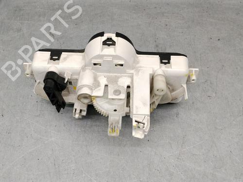 Climate control RENAULT CLIO III Hatchback Van (SB_, SR_) 1.5 dCi | BP37174429I5 - Image 3