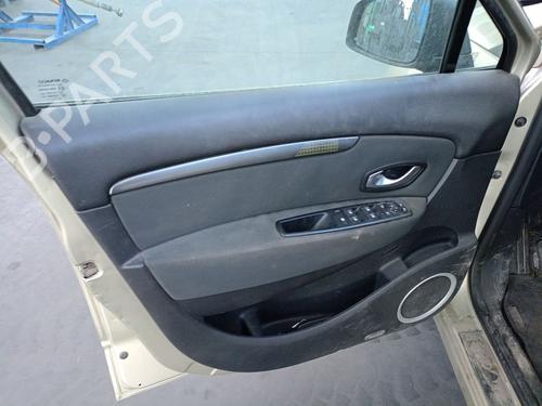 Fuse box RENAULT GRAND SCÉNIC III (JZ0/1_) 1.9 dCi (JZ0J, JZ0N, JZ1K, JZ1S) | BP29213648E1 