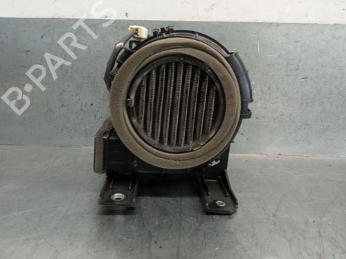 Used Heater blower motor TOYOTA YARIS (_P13_) 1.5 Hybrid (NHP130_, NHP130) (101 hp) 27715336