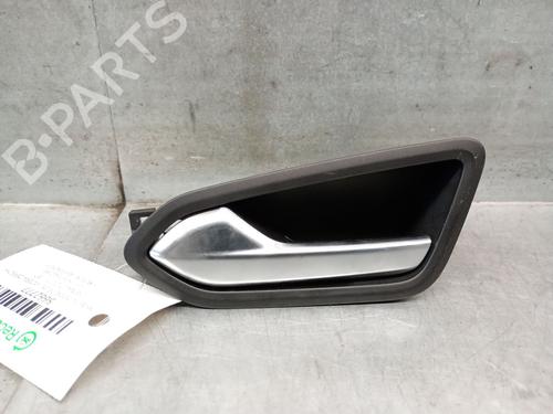 Used Front right interior door handle RENAULT CLIO V (B7_) 1.6 E-TECH 140 (B7MU) (140 hp) 29201096