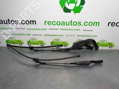 Used Front windshield wiper arm MERCEDES-BENZ E-CLASS (W211) E 200 CDI (211.004) (122 hp) 5035694
