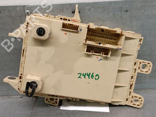 Used Fuse box KIA CARENS IV 1.7 CRDi (116 hp) 31680354