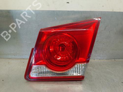 Used Right taillight CHEVROLET CRUZE (J300) 2.0 CDI (163 hp) 14984468