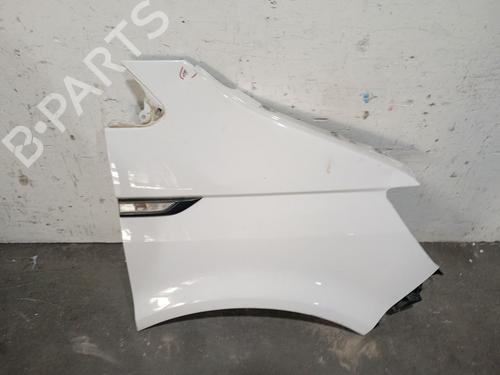 Used Right front fenders Right front fenders 37497306 37497306