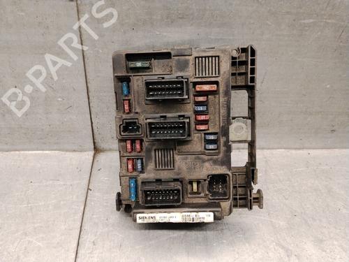 Used Fuse box Fuse box 38752623 38752623