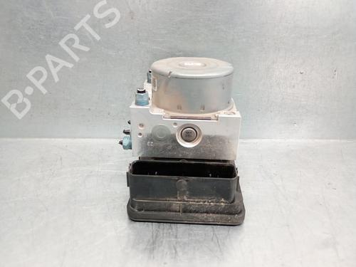 Used ABS pump BMW X1 (F48) sDrive 18 d (150 hp) 27868956