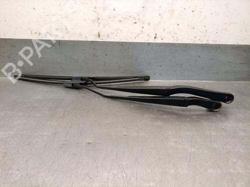 Used Front windshield wiper arm Front windshield wiper arm CHRYSLER 300C (LX, LE) 3.0 CRD (218 hp) 40611209 40611209