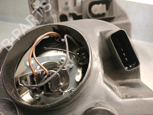 Left headlight RENAULT CLIO III (BR0/1, CR0/1) 1.5 dCi (C/BR0G, C/BR1G) | BP30711844C28