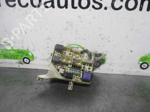 Used Fuse box TOYOTA YARIS (_P1_) 1.0 (SCP10_, SCP10R) (68 hp) 2230519