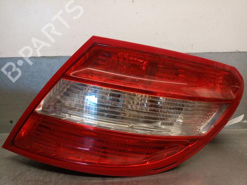 Used Right taillight Right taillight MERCEDES-BENZ C-CLASS (W204) C 200 CDI (204.001) (136 hp) 34622381 34622381
