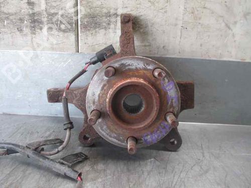 Used Left front steering knuckle CHRYSLER VOYAGER II (ES) [1990-1995]  6296340