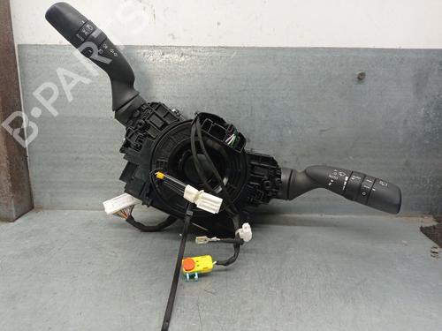 Used Headlight switch TOYOTA YARIS (_P21_, _PA1_, _PH1_) 1.5 Hybrid (MXPH10, MXPH11) (116 hp) 23128857