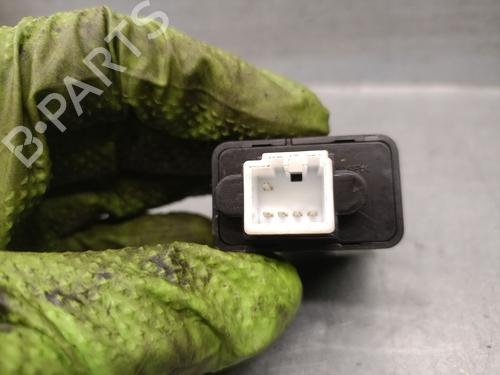 Switch SSANGYONG XLV SUV e-XGi 160 | BP25241466I30 - Image 3