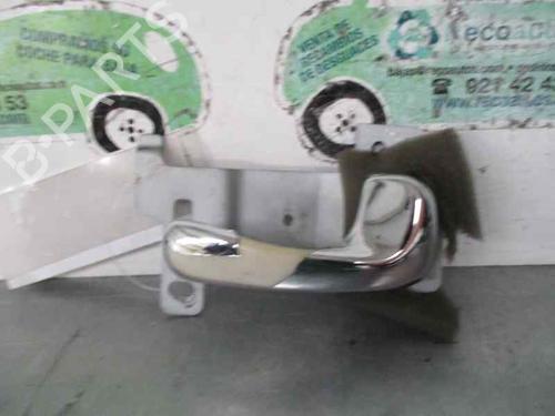 Used Front right interior door handle Front right interior door handle 3215994 3215994