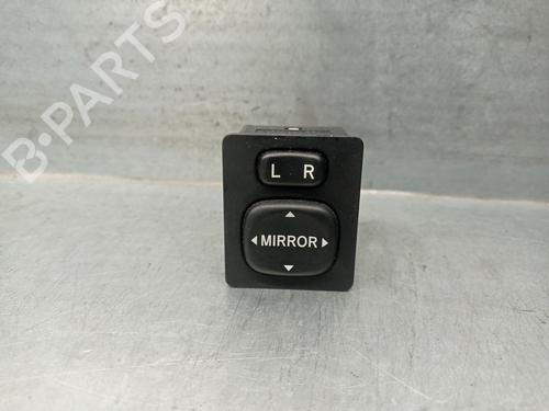 Used Mirror switch TOYOTA YARIS (_P13_) 1.5 (NSP131_) (112 hp) 23426882