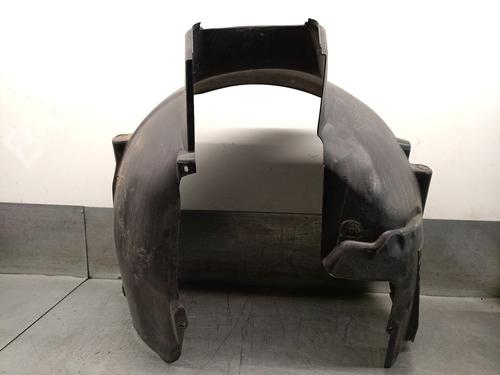 Used Wheel arch LANCIA MUSA (350_) 1.4 (350.AXF1A) (78 hp) 25852600