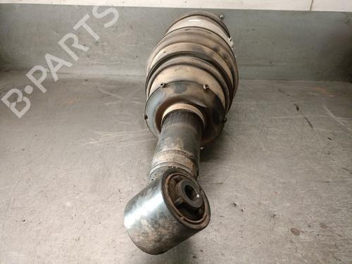 Right rear shock absorber LAND ROVER RANGE ROVER SPORT I (L320) 3.0 D 4x4 | BP28419160M19