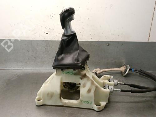 Used Gear lever Gear lever KIA SPORTAGE IV (QL, QLE) 1.6 CRDi AWD (136 hp) 36363090 36363090
