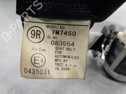Rear center seatbelt TOYOTA YARIS (_P9_) 1.4 D-4D (NLP90_, NLP90R) | BP8725606I27 