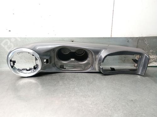 Used Middle console NISSAN JUKE (F16_) DIG-T 117 (117 hp) 28608495