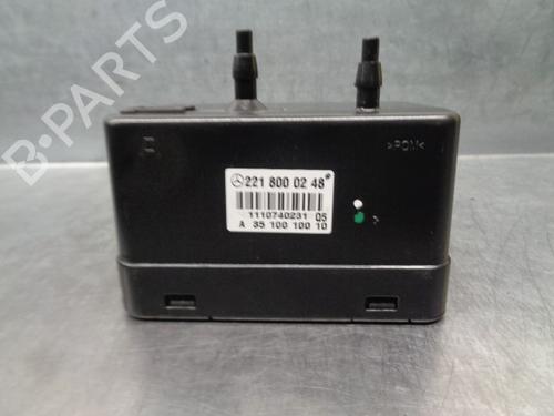 Used Comfort control module MERCEDES-BENZ S-CLASS (W221, V221) S 320 CDI (221.022, 221.122) (235 hp) 10638301