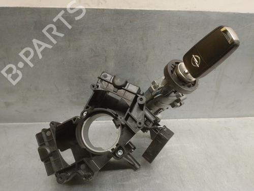 Used Ignition barrel CHEVROLET AVEO Hatchback (T300) 1.3 D (95 hp) 11737277